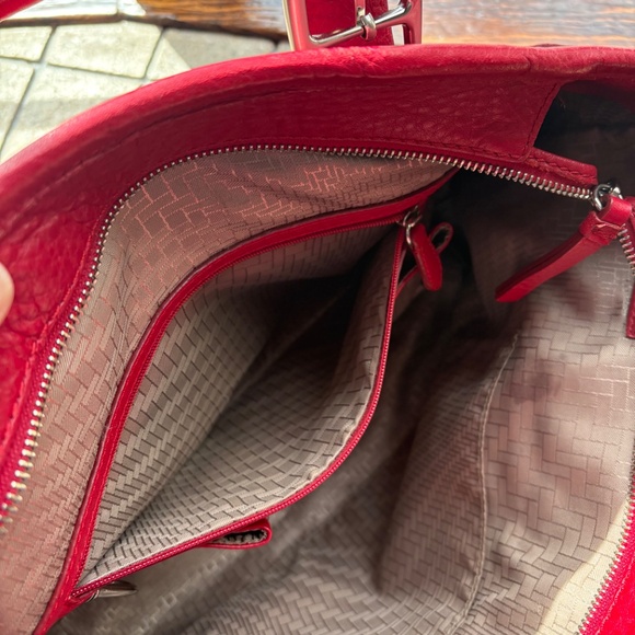 Cole Haan RED pebbled leather handbag w/silver polished hardware - Picture 12 of 13
